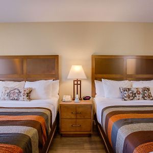 Deluxe Queen Room Two Queen Beds Non-Smoking
